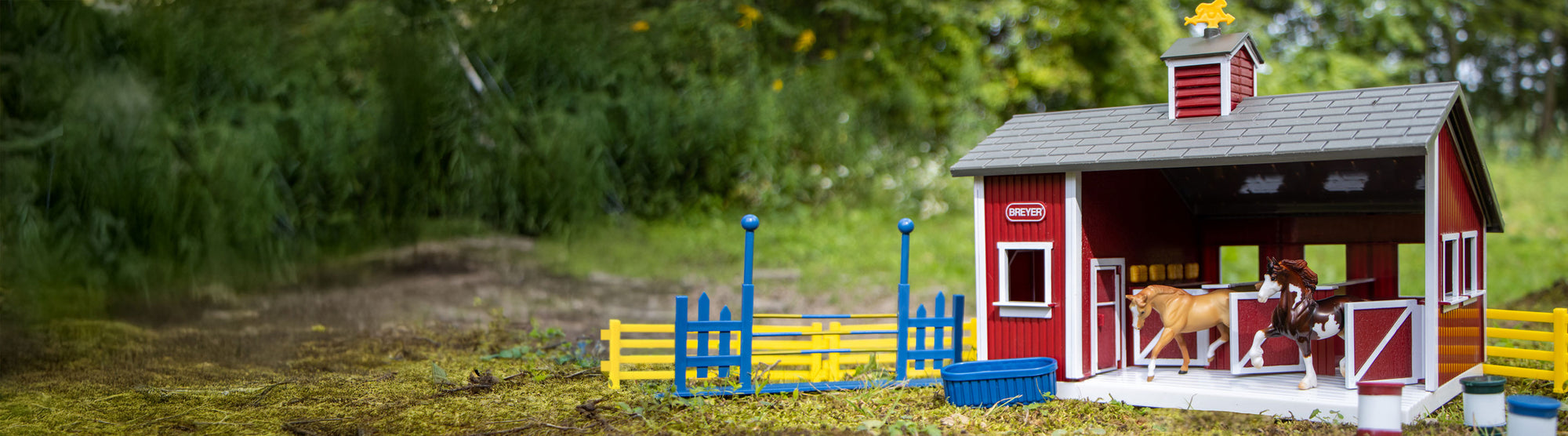 Breyer Sale featuring the Stablemates Red Stable Set with Two Horses