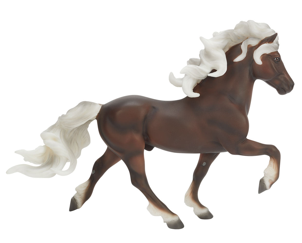 Vindur Breyer Model Facing Right on a White Background 