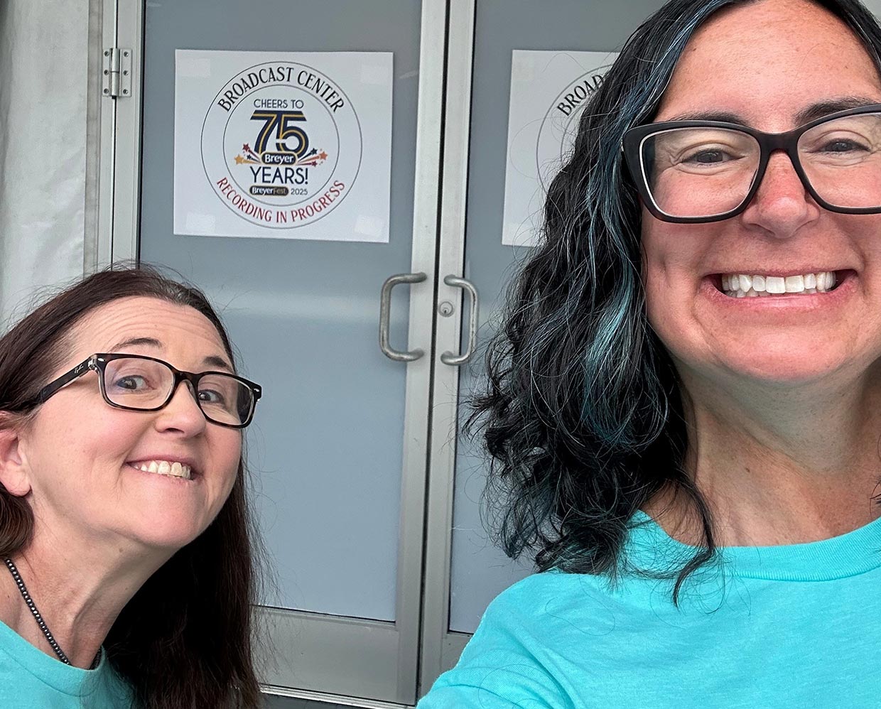 Solo Travelers Meetup with Kelly Weimer and Kelly Keracher