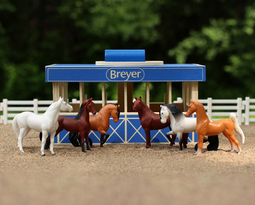 Breyer Farms™ Stablemates Wood Carry Stable