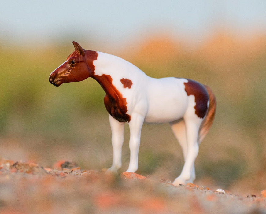 Breyer Stablemates Mystery Horse Surprise - Paint Horse