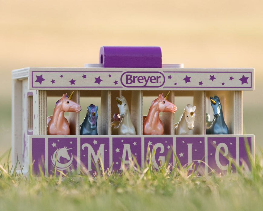 Unicorn Magic Wood Carry Stable with 6 Unicorns