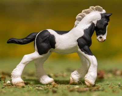 Black & White Piebald Gypsy Foal Model Breyer