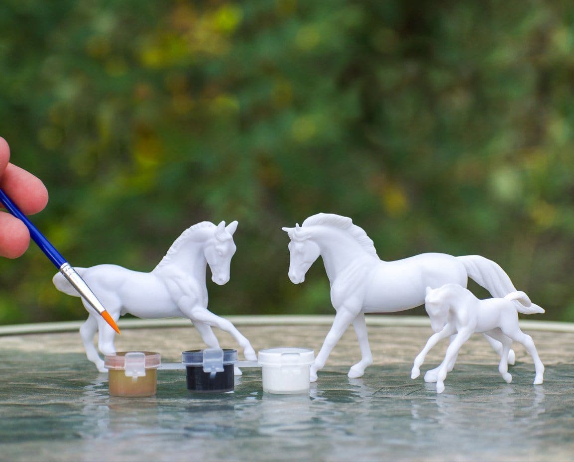 Horse Family Paint & Play — BreyerHorses.com