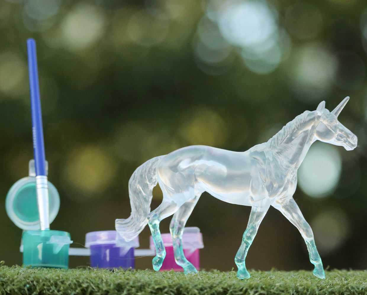 Breyer Suncatcher Unicorn Paint & Play Kit